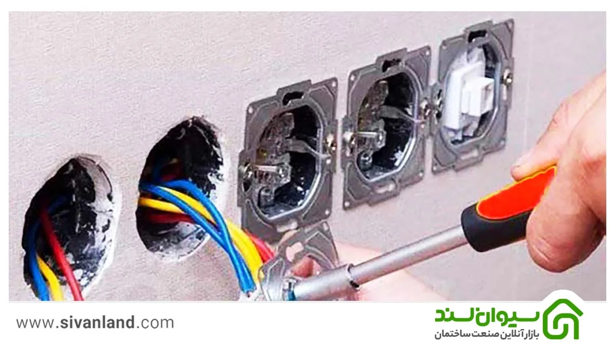 کلید برق چیست؟ | معرفی انواع کلید برق 8 8 نکات ایمنی در زمان استفاده از کلید برق