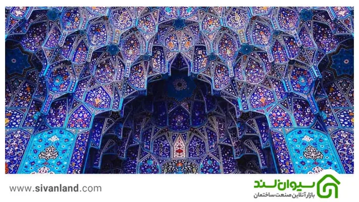 تحولات هنر کاشی کاری ایرانی از در طول ادوار مختلف پس از ورود اسلام 27 27 کاشی کاری ایرانی در مسجد عتیق اصفهان