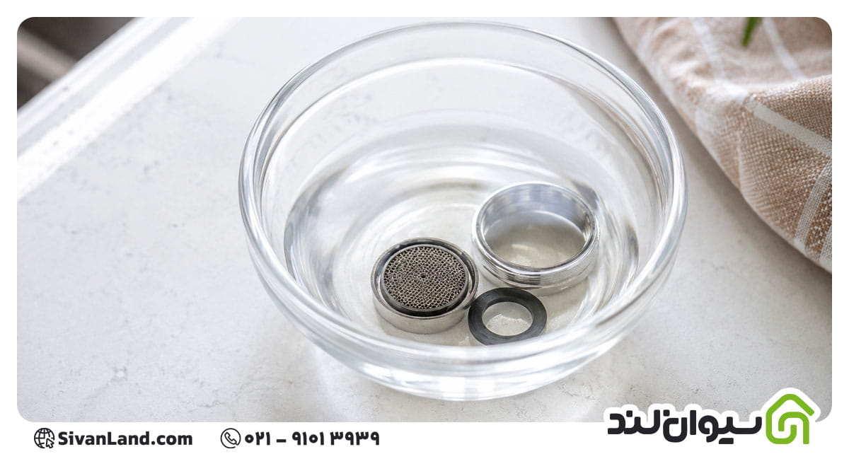 بهترین و ساده ترین روش تمیز کردن پرلاتور شیرآلات 4 4 تمیز کردن پرلاتور شیرآلات با سرکه